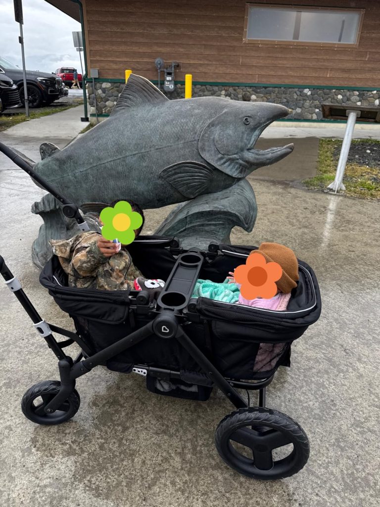 Munchkin Ultra-Lite Stroller Wagon Review